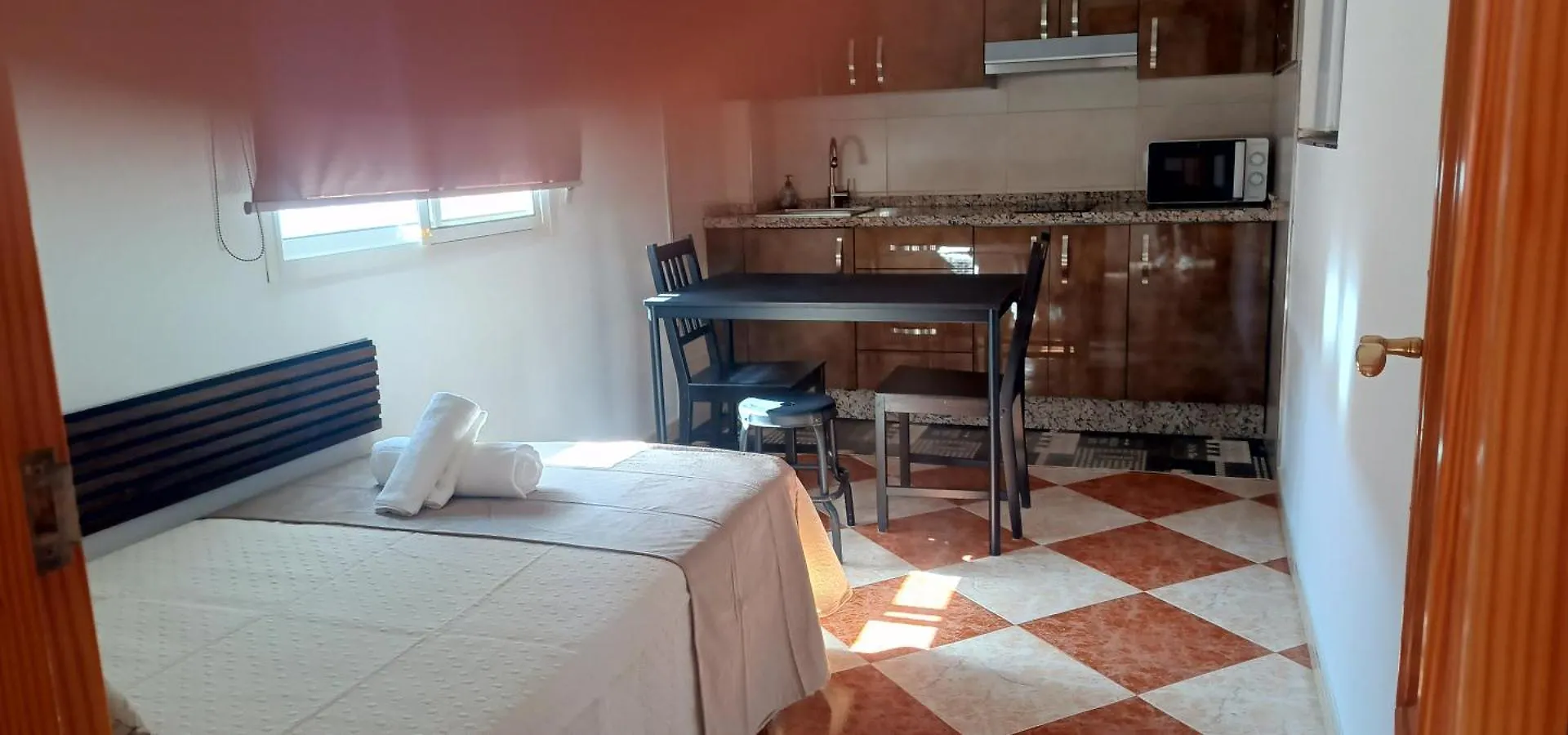 Las Rosas Malaga